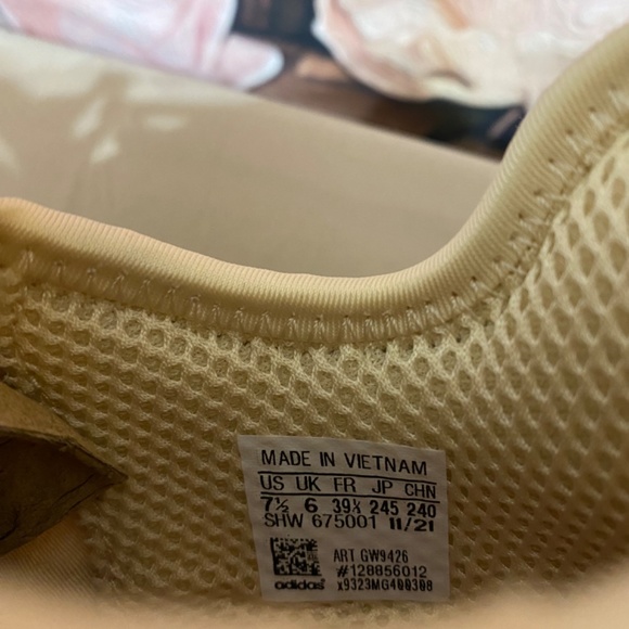 Adidas 7.5 NMD R1  Hybrid Hiker Magic Mauve GW9426 - Picture 11 of 14